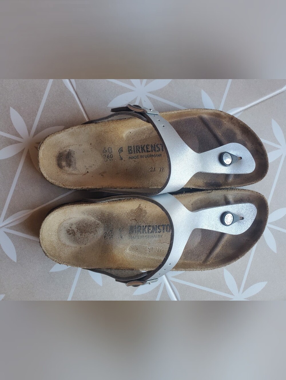 Birkenstock Gizeh silver size 40 (9)